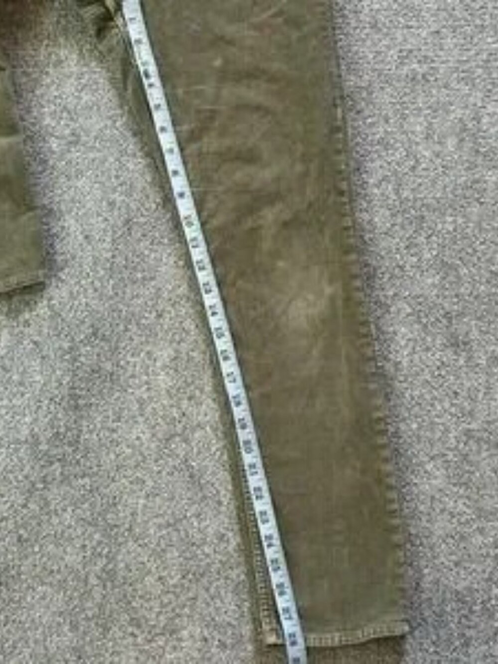 Olive Green Relaxed Cargo Pants Men's - Picture 4 of 5